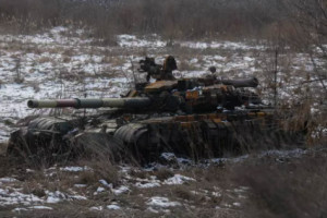 В Киеве заявили, что лучшие западные вооружения не доходят до военных